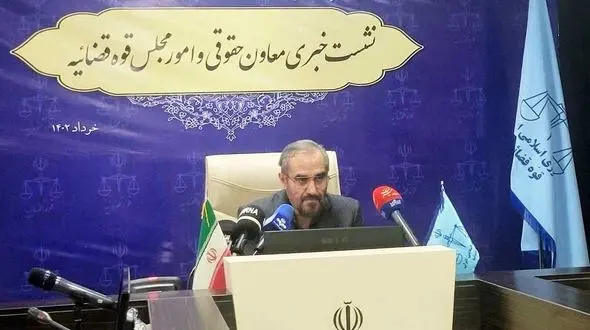 محرومیت از فعالیت اجتماعی و حرفه ای در انتظارسلبریتی‌ها / آموزش نیروهای پلیس برای اجرای قانون حجاب