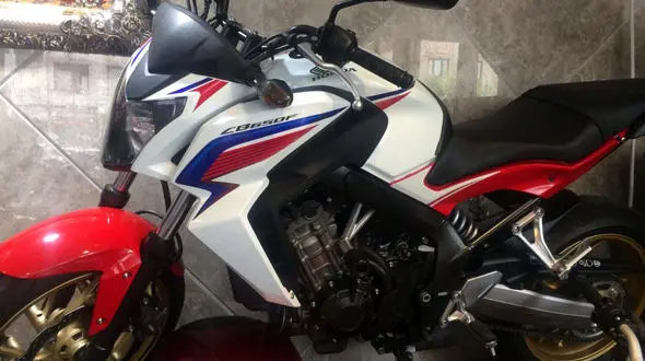 کشف 5 موتور سنگین میلیاردی در خیابان 17 شهریور +عکس