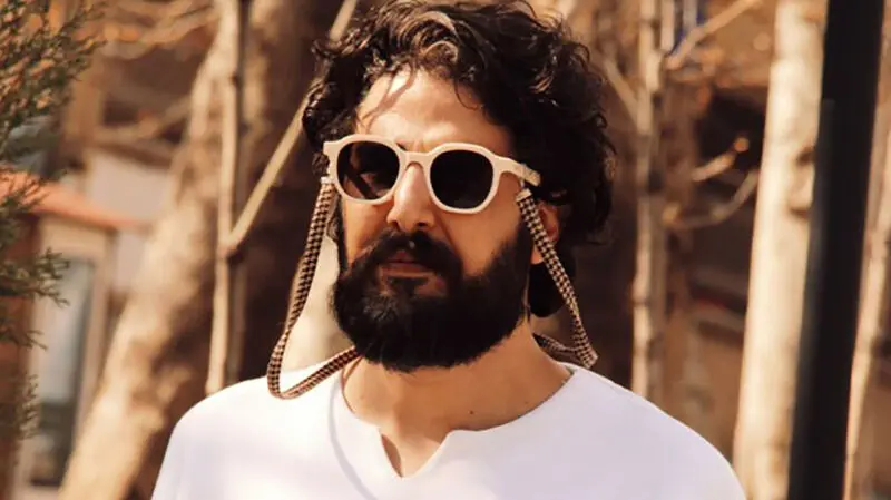 افشین زمانی