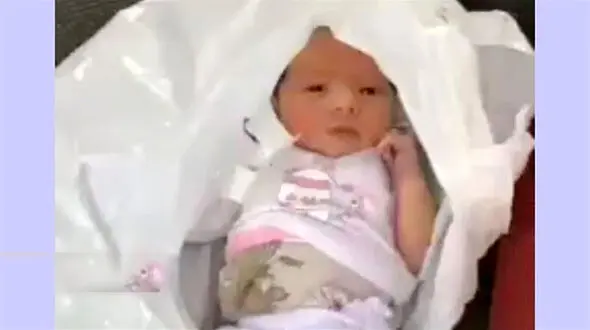 عکس کودک 10 ماهه که مرده بود ناگهان زنده شد/ شوک در کوهرنگ