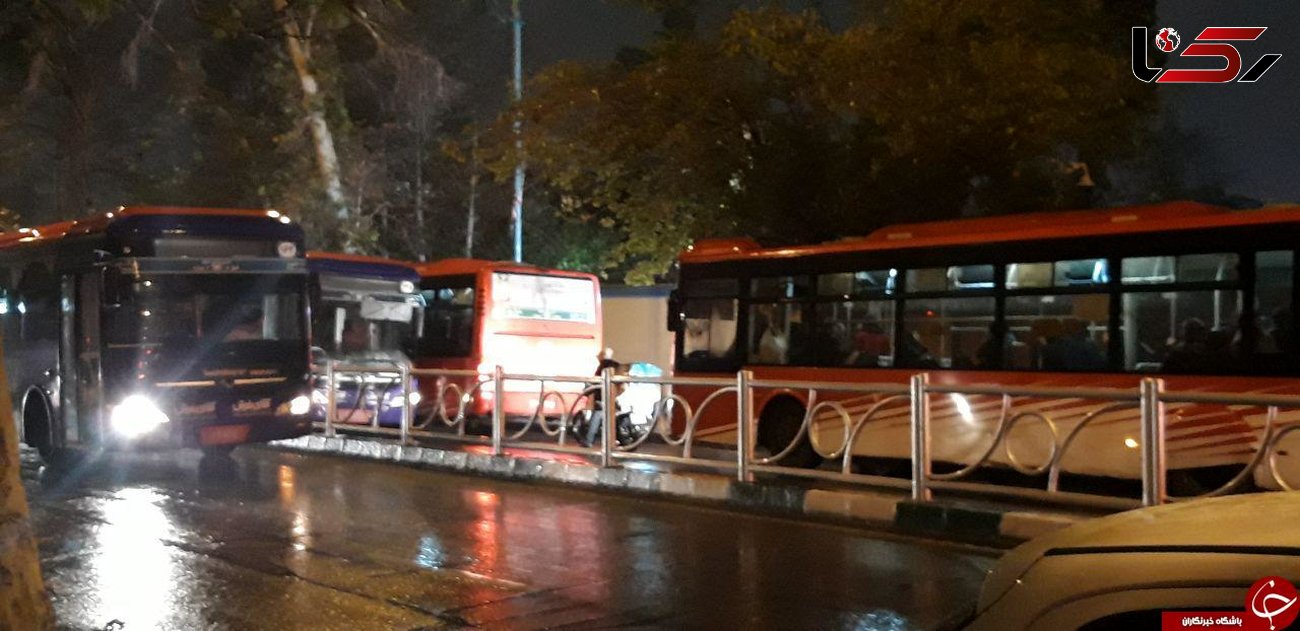 خرابی اتوبوس بی آر تی عامل ایجاد ترافیک در مرکز پایتخت + عکس
