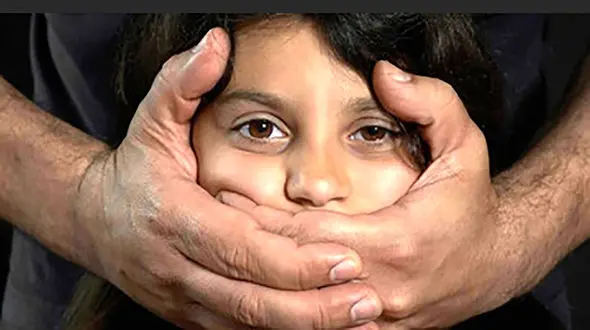 ربودن کودک 4 ساله در کرج / مرد گروگانگیر با گرفتن چک فرار کرد