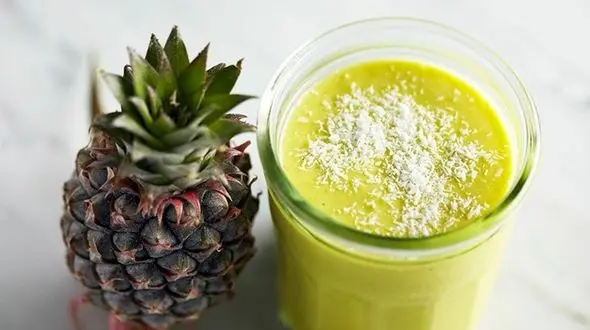 5 نوشیدنی میوه ای برای جوان ماندن پوست