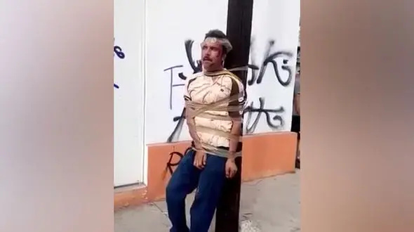 ببینید مردم چه بلایی سر یک دزد آورده اند ! +فیلم