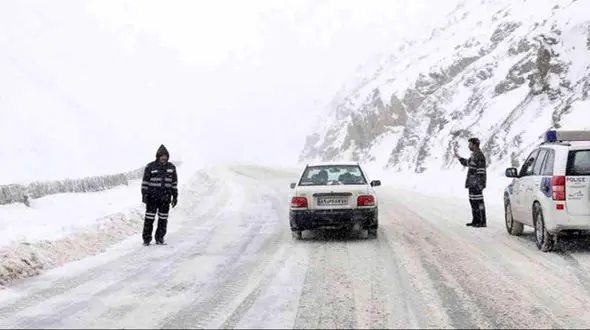 ضعف قوانین ، توان پلیس را سلب می کند