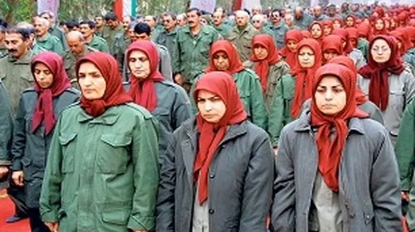 منافقین ایرانی در آلبانی بریدن گلو و در آوردن چشم و پاره کردن دهان را آموزش می بینند