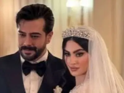 فیلم / نگاهی به مراسم عروسی مجلل و شاهانه مریم مومن و داماد جذاب سهیل قاصدی /  از لباس عروسی  و تاج الماس تا ژست های عاشقانه و عقد آریایی ...