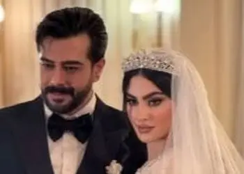 فیلم / نگاهی به مراسم عروسی مجلل و شاهانه مریم مومن و داماد جذاب سهیل قاصدی /  از لباس عروسی  و تاج الماس تا ژست های عاشقانه و عقد آریایی ...