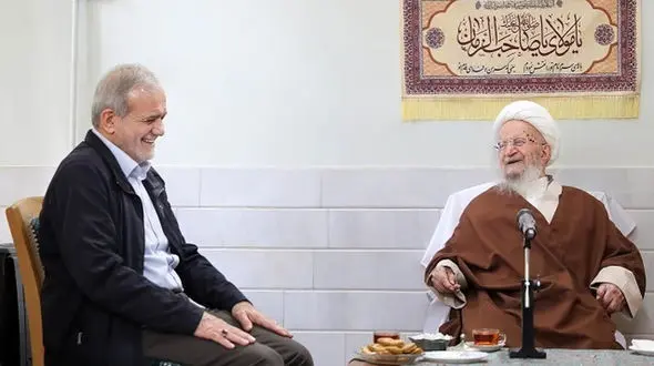 وقتی سخنان آیت‌الله مکارم در دیدار با رئیس جمهور سانسور می شود! / سانسور در صدا وسیما