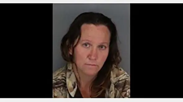 زنی شوهرش را با ماشین زیر گرفت و کشت / مقتول آخرین لحظه به قاتلش چه گفت ؟ / در آمریکارخ داد +عکس