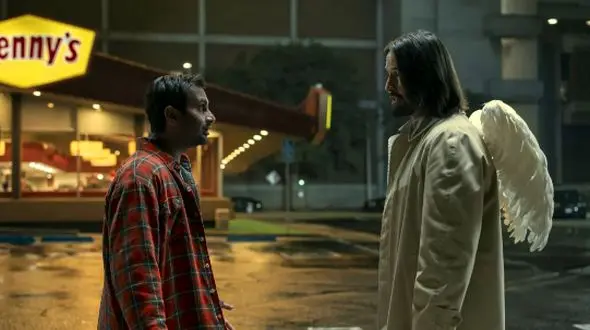 فیلم سینمایی «خوش شانس» با بازی «کیانو ریوز» /  ایده‌ای شکست خورده از خنده ...