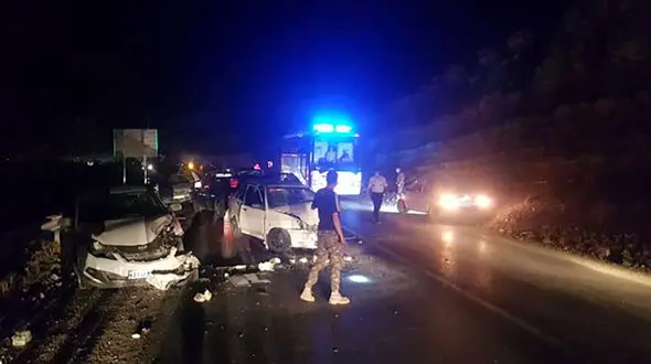 اولین فیلم از تصادف شدید پژو پارس با یک پراید در جاده مریوان - مرزباشماق / حال مصدومین وخیم است