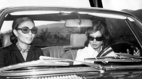 نگاهی به درگیری فرح دیبا و اشرف پهلوی/  عروس و خواهر شاه رقابت دیده شدن داشتند !