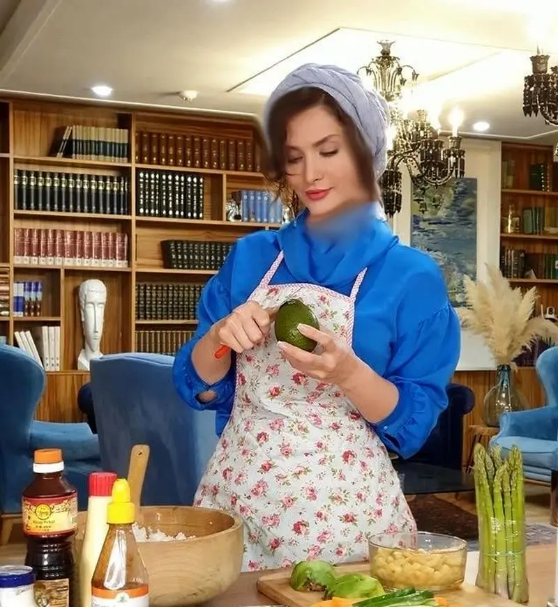 ساناز سعیدی