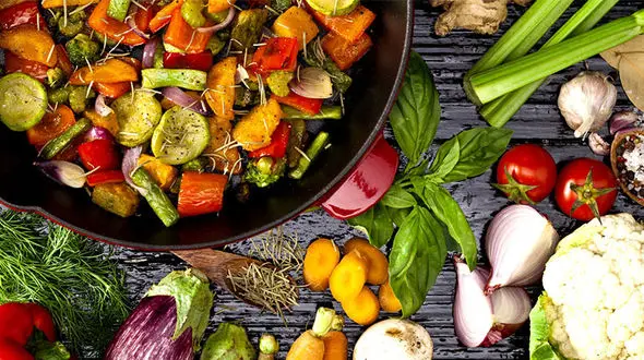 عوارض خام خواری که از آن بی خبرید!