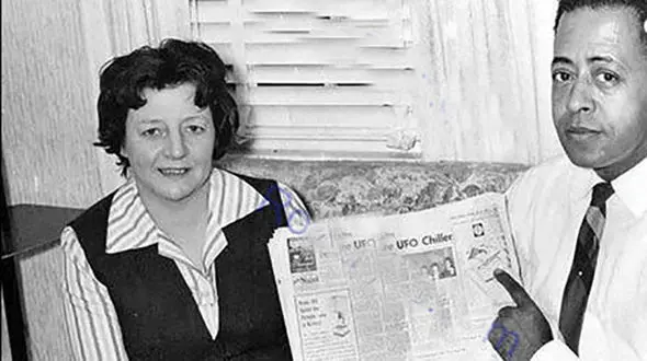 ماجرای ربوده شدن این زن و شوهری توسط موجودات فضایی+ عکس