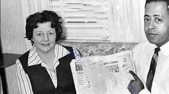 ماجرای ربوده شدن این زن و شوهری توسط موجودات فضایی+ عکس