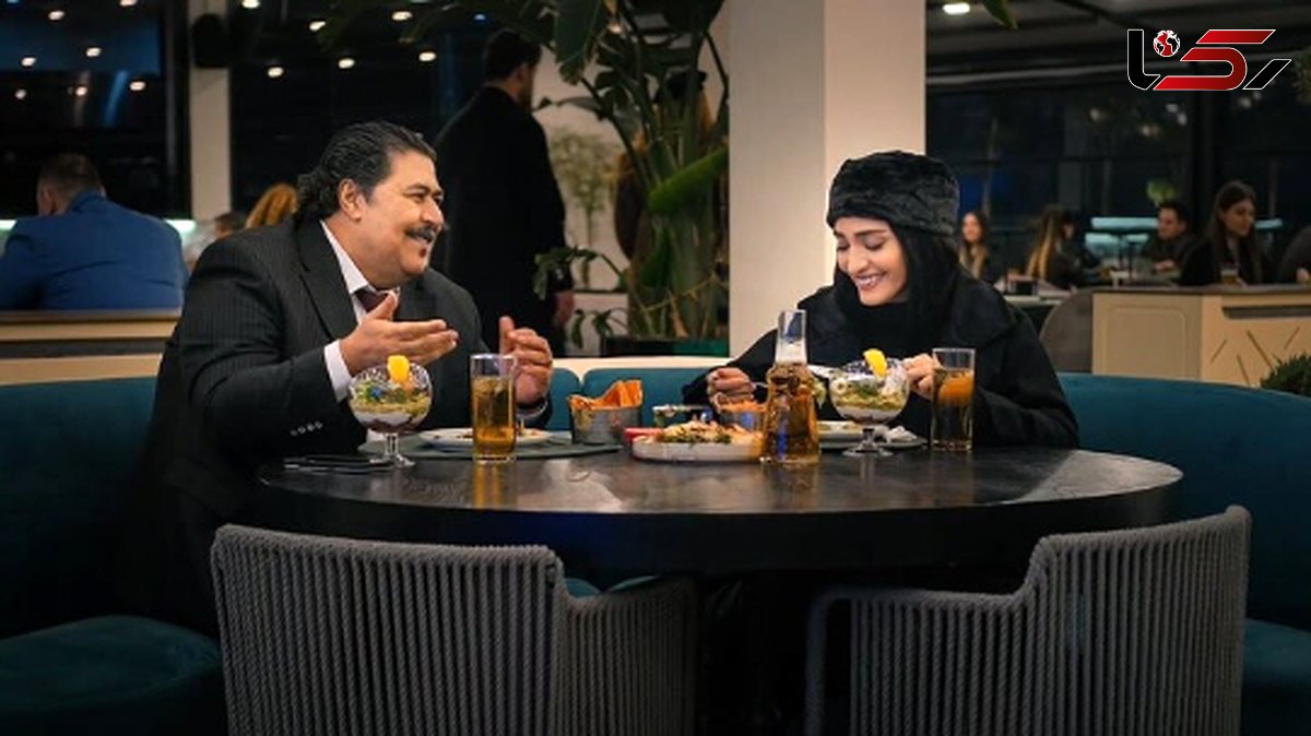 فرهاد اصلانی، مینا ساداتی، ماهور الوند، مجتبی پیرزاده و مهرداد صدیقیان در عکس های یادگاری سریال جان سخت