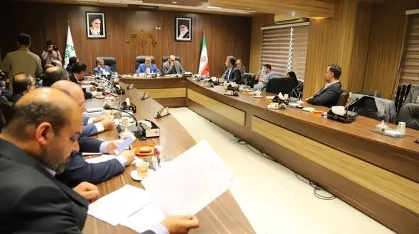 بی اعتمادی سرمایه گذاران با تغییر مداوم پروژه ها در رشت / نگرانی شورای شهر از 12هزار تن زباله باز در کارخانه کودآلی