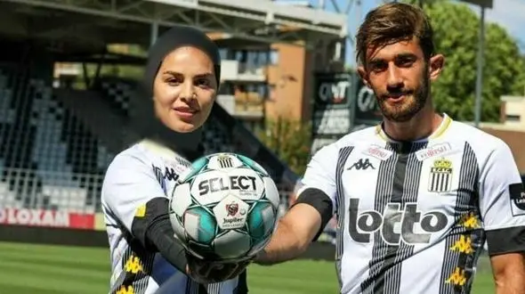 عکس/ یادی کنیم  از شادی دیدنی بازیکن تیم ملی با فرزند خردسالش بعد از پیروزی در مقابل ژاپن/چه دوست داشتنی هم هست!