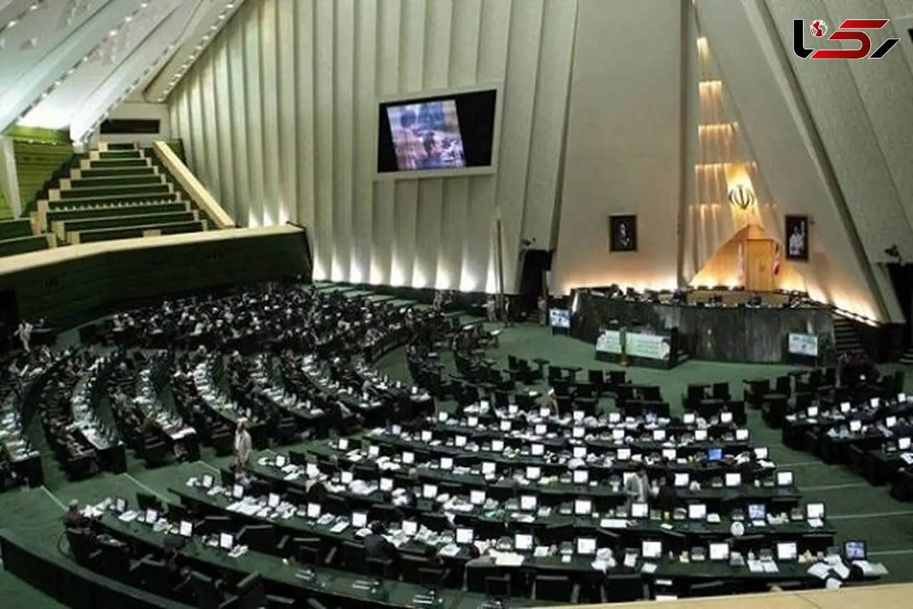 مگر حقوق نماینده چقدر است که میلیارد ها تومان خرج تبلیغ می کنند / کی گفته نماینده مجلس معادل وزیر است ؟