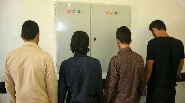 دزدان موتورهای چابهار در دام پاتک پلیس  چابهار + عکس 