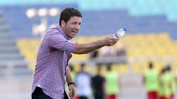 حلالی: آپشن‌های قراردادها عجیب و غریب است/ پرسپولیس هنوز بازیکن جدید نیاز دارد