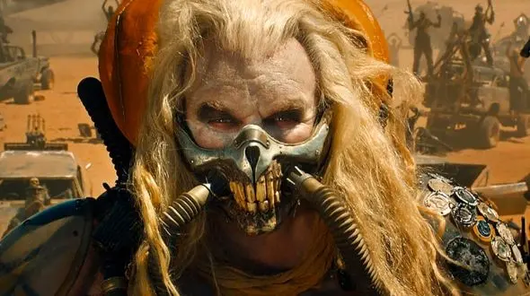 گریم عجیب صابر ابر به سبک مکس دیوانه در نمایش جدیدش