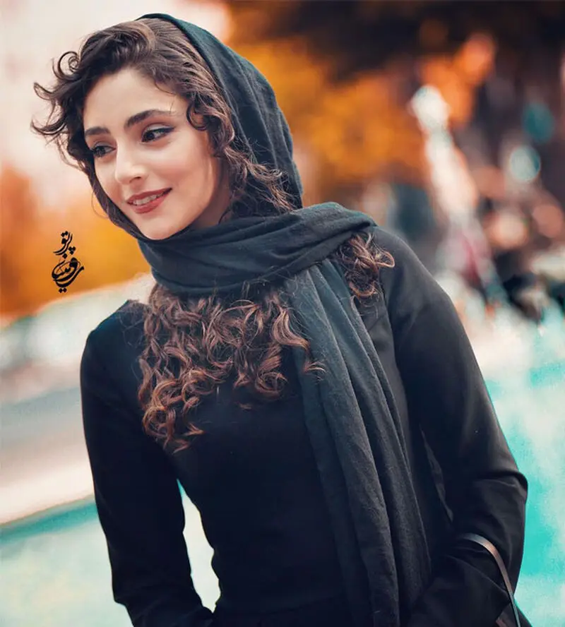 هستی مهدوی فر 