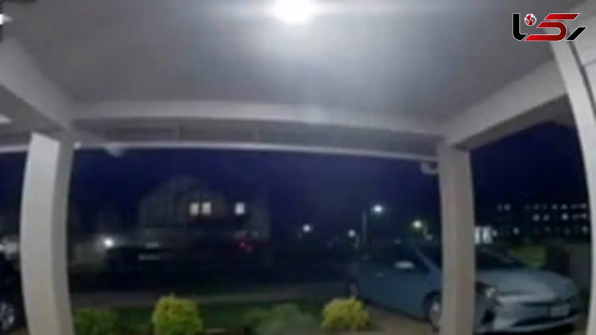 فیلم پرواز یک وانت از خیابان به داخل یک خانه / جنون سرعت فاجعه بار شد 