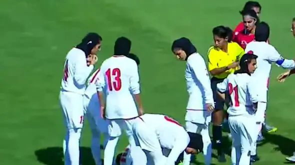 حاشیه خشن جام ملت‌های فوتبال بانوان؛ زد و خورد شدید فوتبالیست‌های زن ایران و لبنان