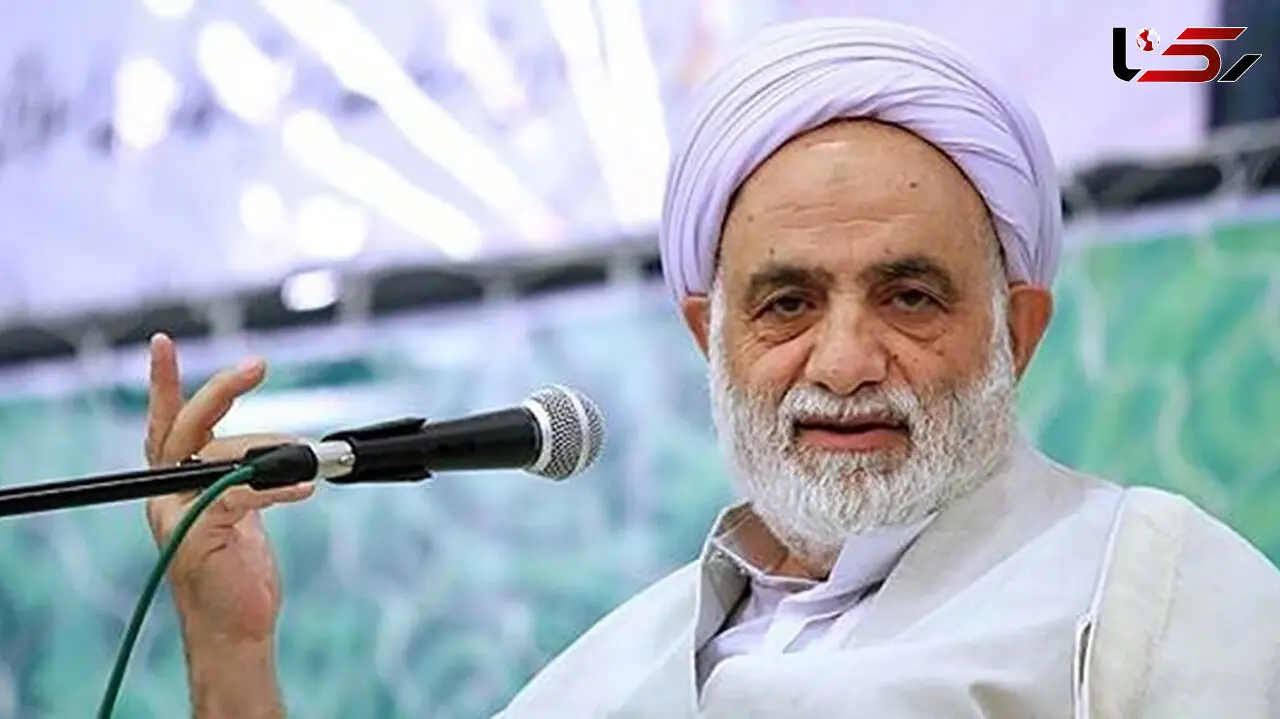 عکسی تلخ از محسن قرائتی در دانشگاه تهران /  ویلچرنشینی روحانی خوش خنده !
