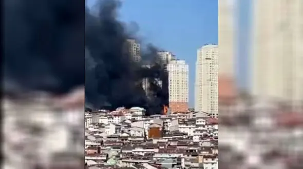 ببینید / اولین تصاویر از آتش‌سوزی مهیب در قلب استانبول