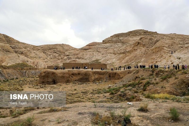 جشن در دامنه کوه شیوشگان