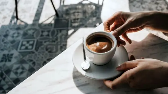 نوشیدن قهوه در تابستان: آری یا خیر؟