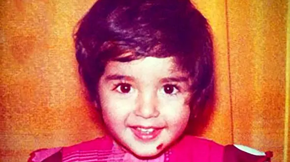 این دختربچه خانم بازیگری شد که داغ به دل ایرانی ها گذاشت ! / چقدر زود رفتی دختر جادویی !