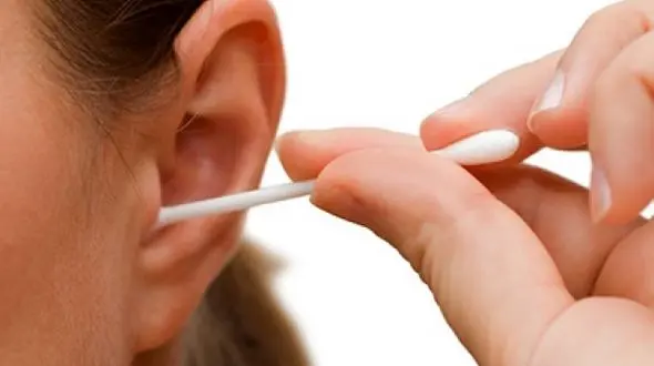 4 راهکار ساده برای تمیز کردن جرم گوش