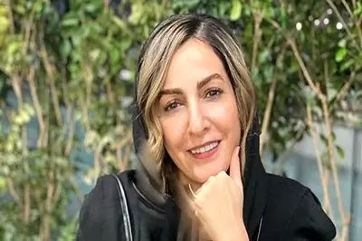 فیلم / شقایق دهقان: ما خانم بازیگرا فقط 3 رنگ لباس می تونستیم بپوشیم / لباس گشاد، آرایش قدقن/ نشستن روی مبل دونفره با یک مرد واویلا بود