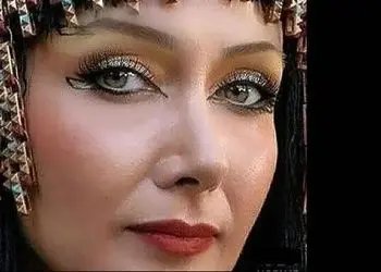 زلیخا سریال یوسف پیامبر در کنار رهبر بودائیان جهان، 14 سال قبل