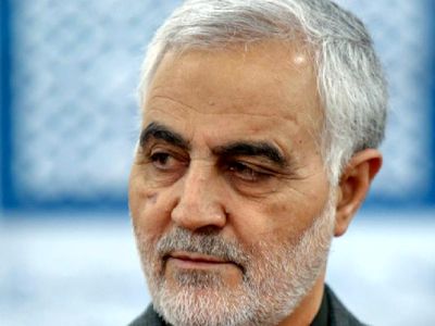 سفر در زمان/  «سردار سلیمانی در کنار 4 همرزم اش» در سنگر/ دهه 60
