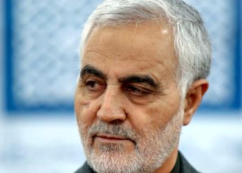 سفر در زمان/  «سردار سلیمانی در کنار 4 همرزم اش» در سنگر/ دهه 60