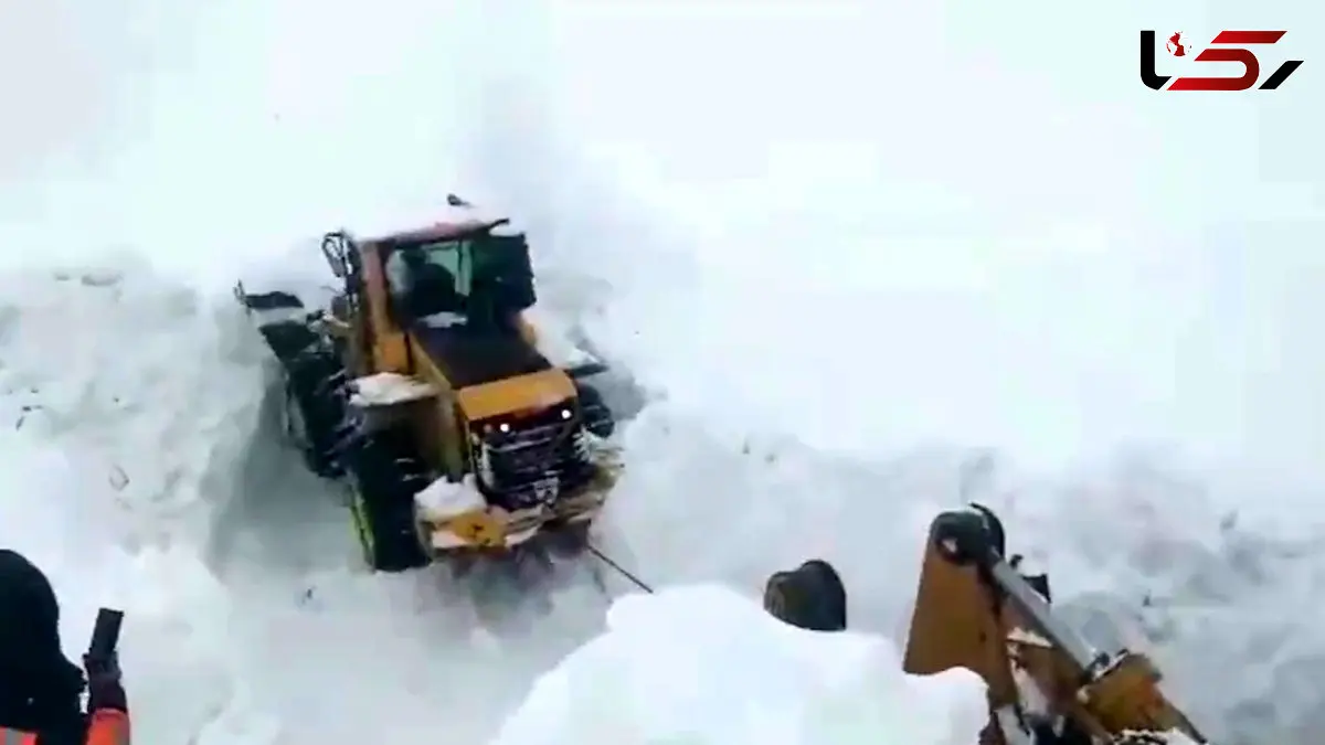 فیلم برف سنگین در گردنه چری کوهرنگ