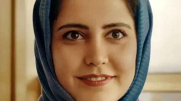 عکس | نگاهی به جمع صمیمی و خانوادگی شبنم قربانی، طناز سریال لحظه گرگ و میش در حیاط باصفا و سرسبز خانه شان