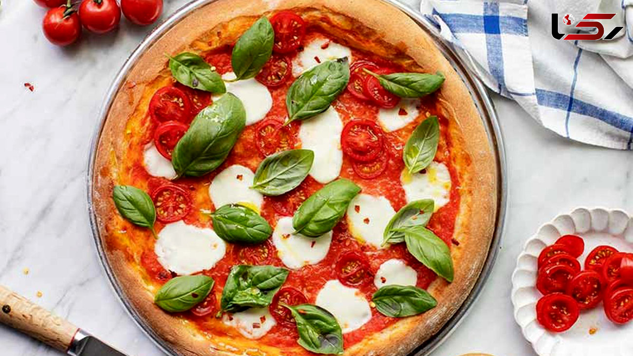 ببینید / طرز تهیه پیتزای گوجه فرنگی مناسب گیاه خواران + فیلم 