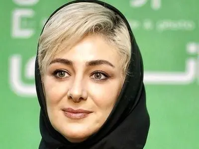 عکس| سفر به ایام قدیم؛ «ویدا جوان» 24 ساله در پشت صحنۀ اولین فیلمش؛ سال 89