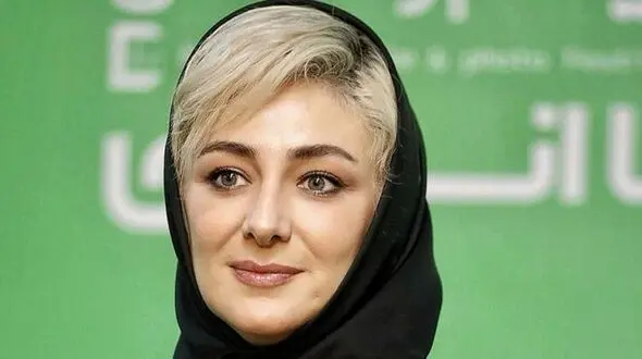 عکس| سفر به ایام قدیم؛ «ویدا جوان» 24 ساله در پشت صحنۀ اولین فیلمش؛ سال 89