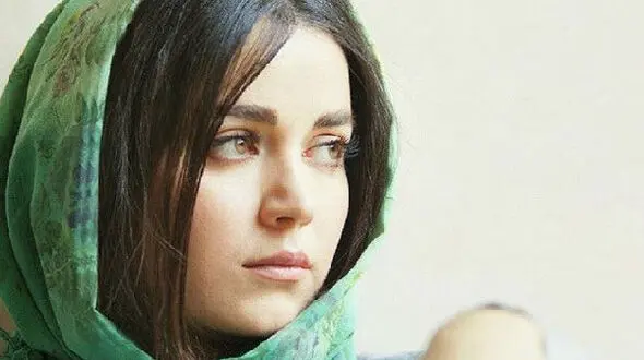 عکس نامتعارف افسانه پاکرو / از خانم بازیگر بعید بود!