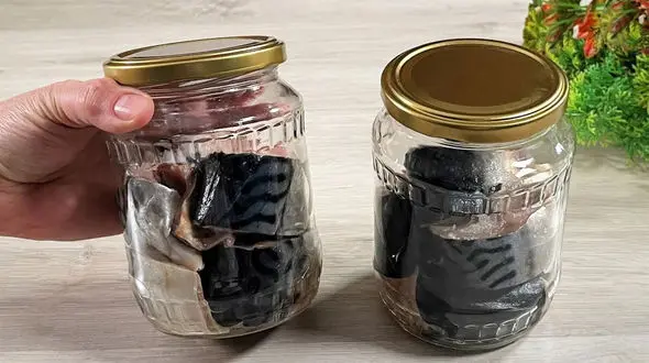 فیلم/ پخت متفاوت ماهی در ظرف شیشه ای توسط آشپز مشهور آلمانی