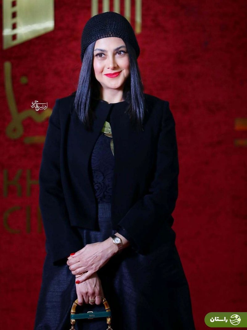 (تصاویر) استایل شیک و جذاب آزاده صمدی در مراسم روز ملی سینما