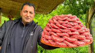 فیلم/  پخت متفاوت و هیجان انگیز کتلت گوشت توسط آشپز مشهور روستایی آذربایجانی